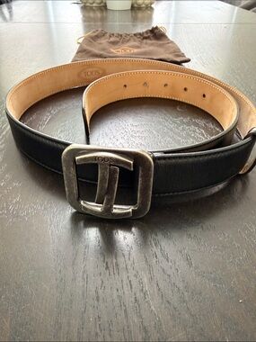 Tod's Black Leather Men's Belt with Brushed Silver Buckle